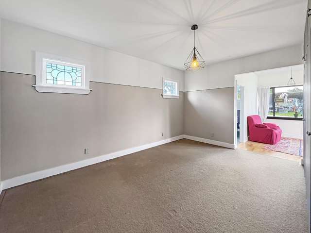 5669A West Coast Road 1532_4