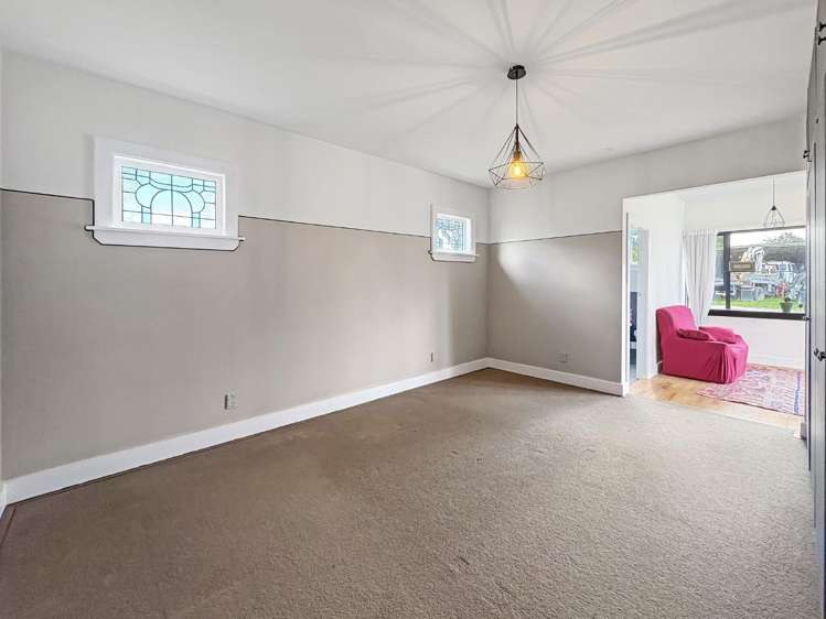 5669A West Coast Road 1532_4