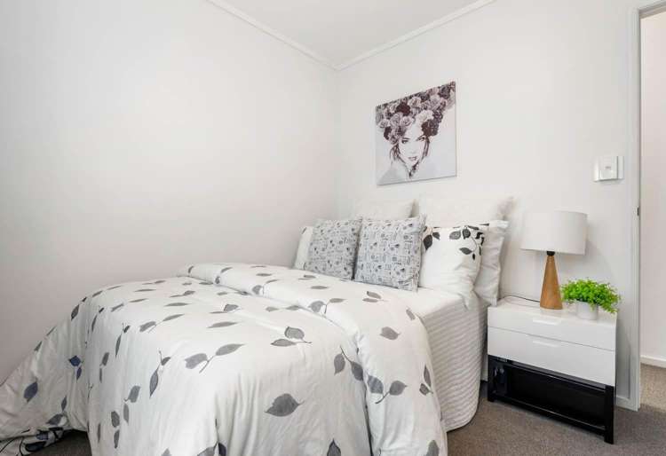 2/136 Moore Street Howick_8