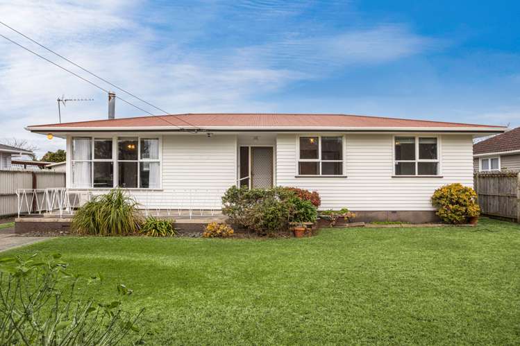 24 Muir Avenue Mangere Bridge_0