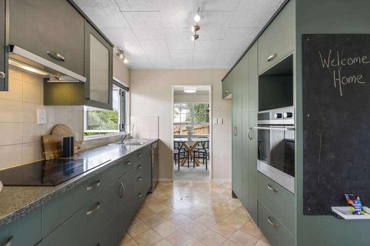 1/1 Mira Place Mairangi Bay_2