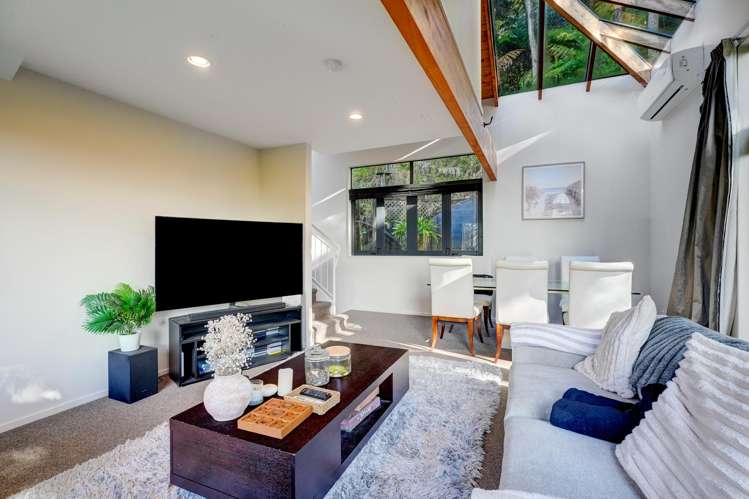 35 Park Road Titirangi_18