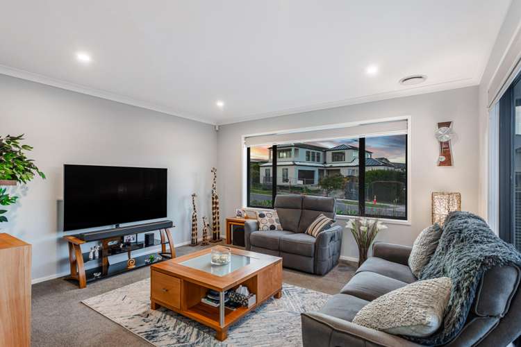 22 William Blake Way Riverhead_10