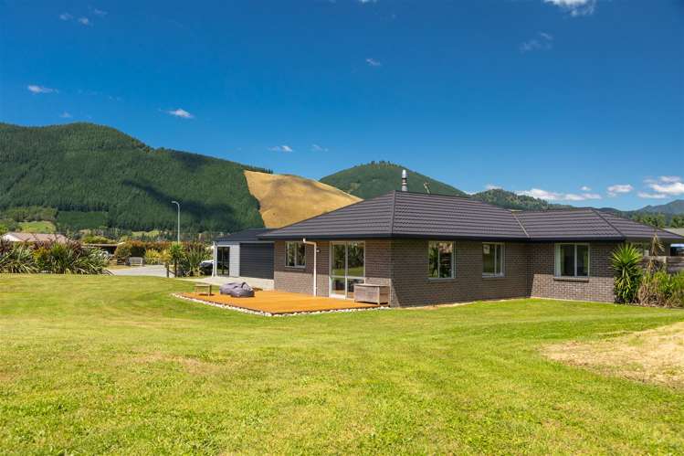 18 Robertson Mill Place Rai Valley_24