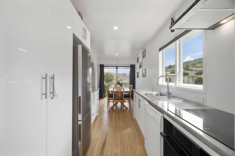 6 Gem Street Pukehangi_6