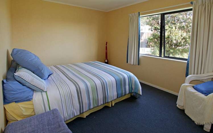 109 Kauri Crescent Matarangi_10