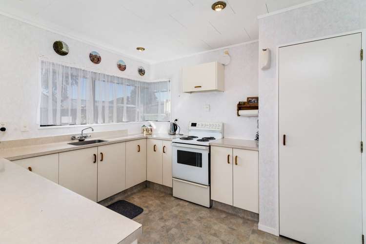 8b Rutland Street Utuhina_5