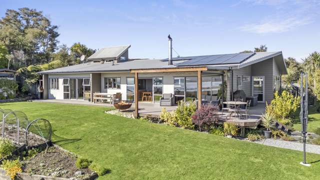 30 Ruataniwha Drive Collingwood_2