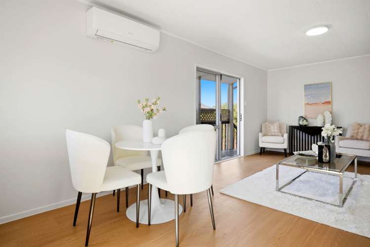 12 Quincey Place Massey_13
