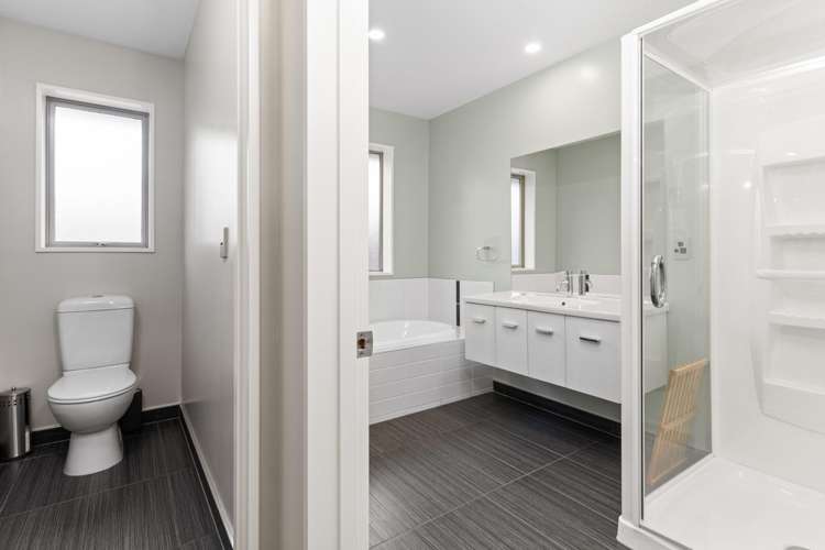 17 Glen Arrife Place Wigram_13