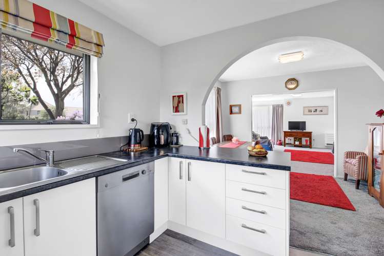 1/14 Gatonby Place Avonhead_5