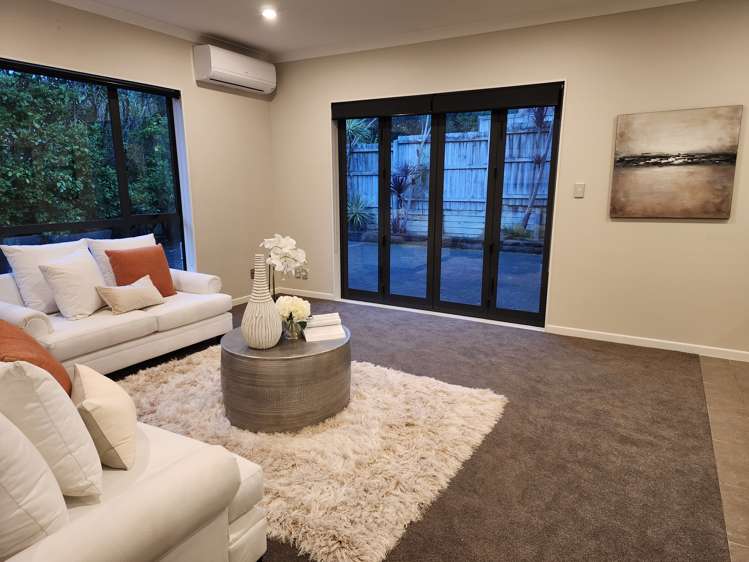 29 Dressage Lane Greenhithe_7