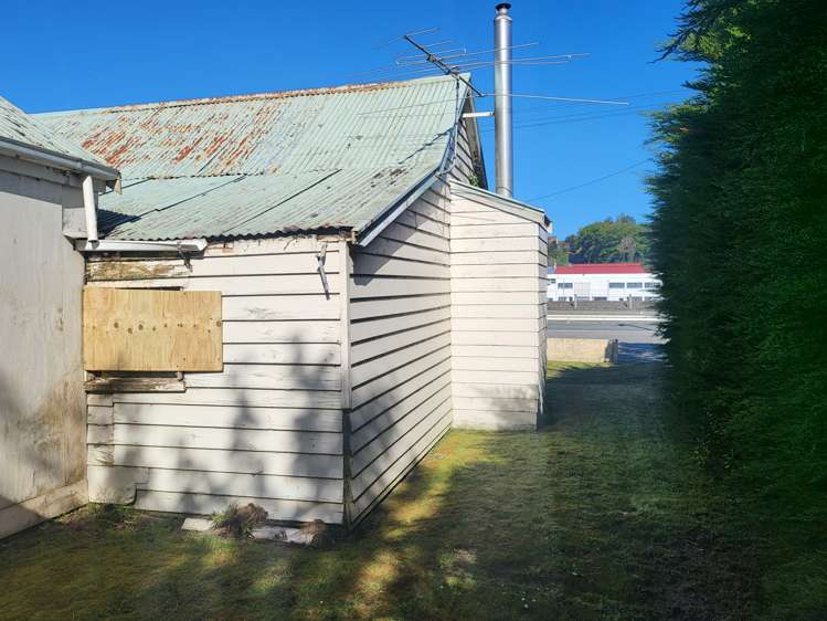 139 Main Street Mataura_11