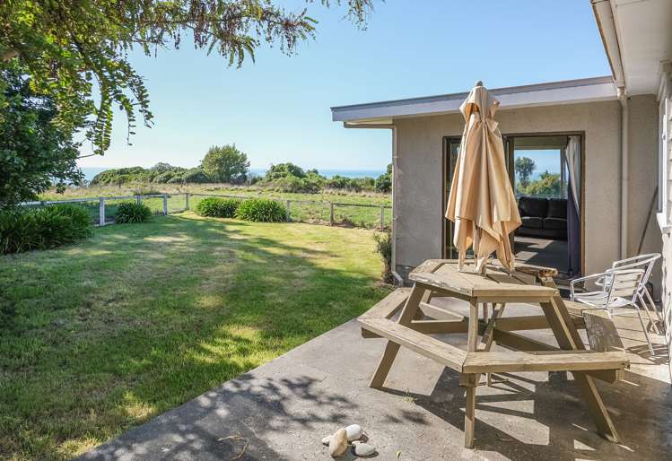 33 Manuka Bay Road Domett_16