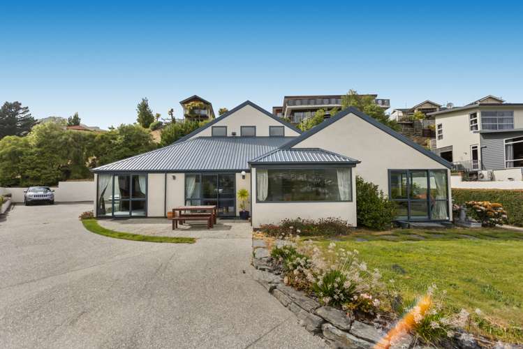 8 Elizabeth Place Kelvin Heights_14