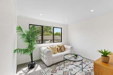8/113 Beach Road_4
