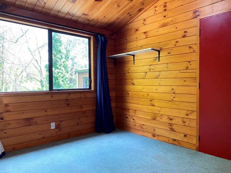 321 Redoubt Road Totara Park_8