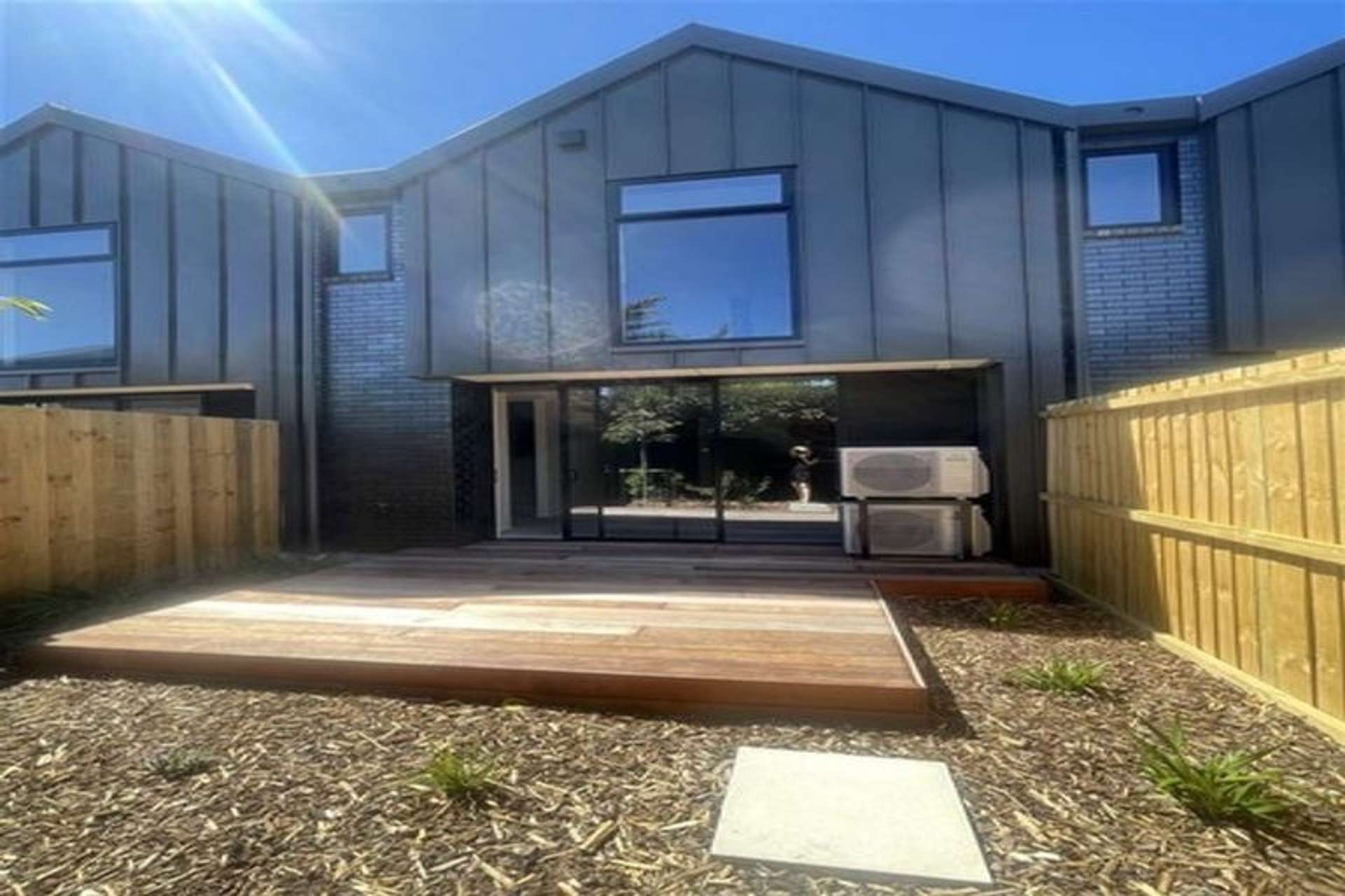 15/24 Devonport Lane St. Albans_0