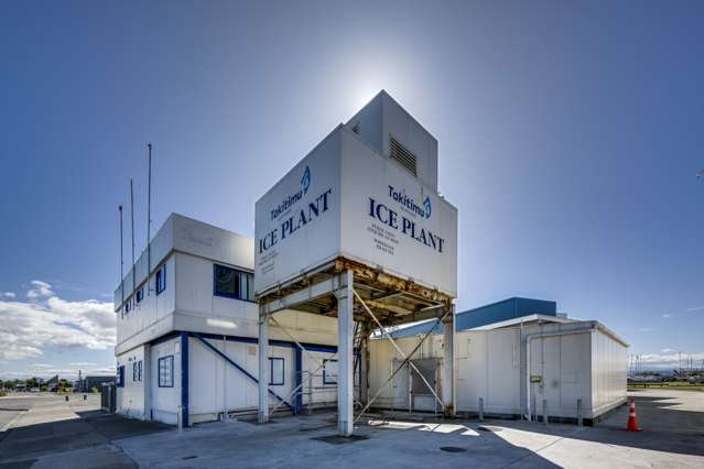 Freezer and Cool Stores with Factory