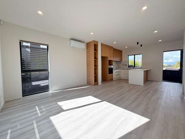 11B Glenfinn Place Massey_1