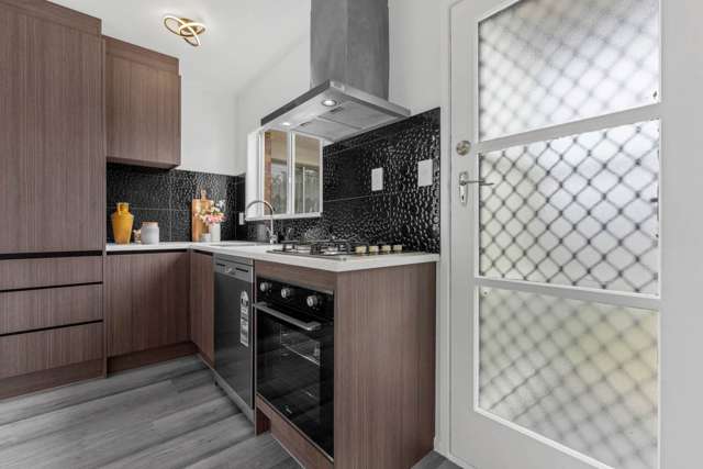 2C Mickle Street Te Atatu South_2