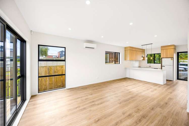 1/11 Karamu Street Te Atatu Peninsula_3