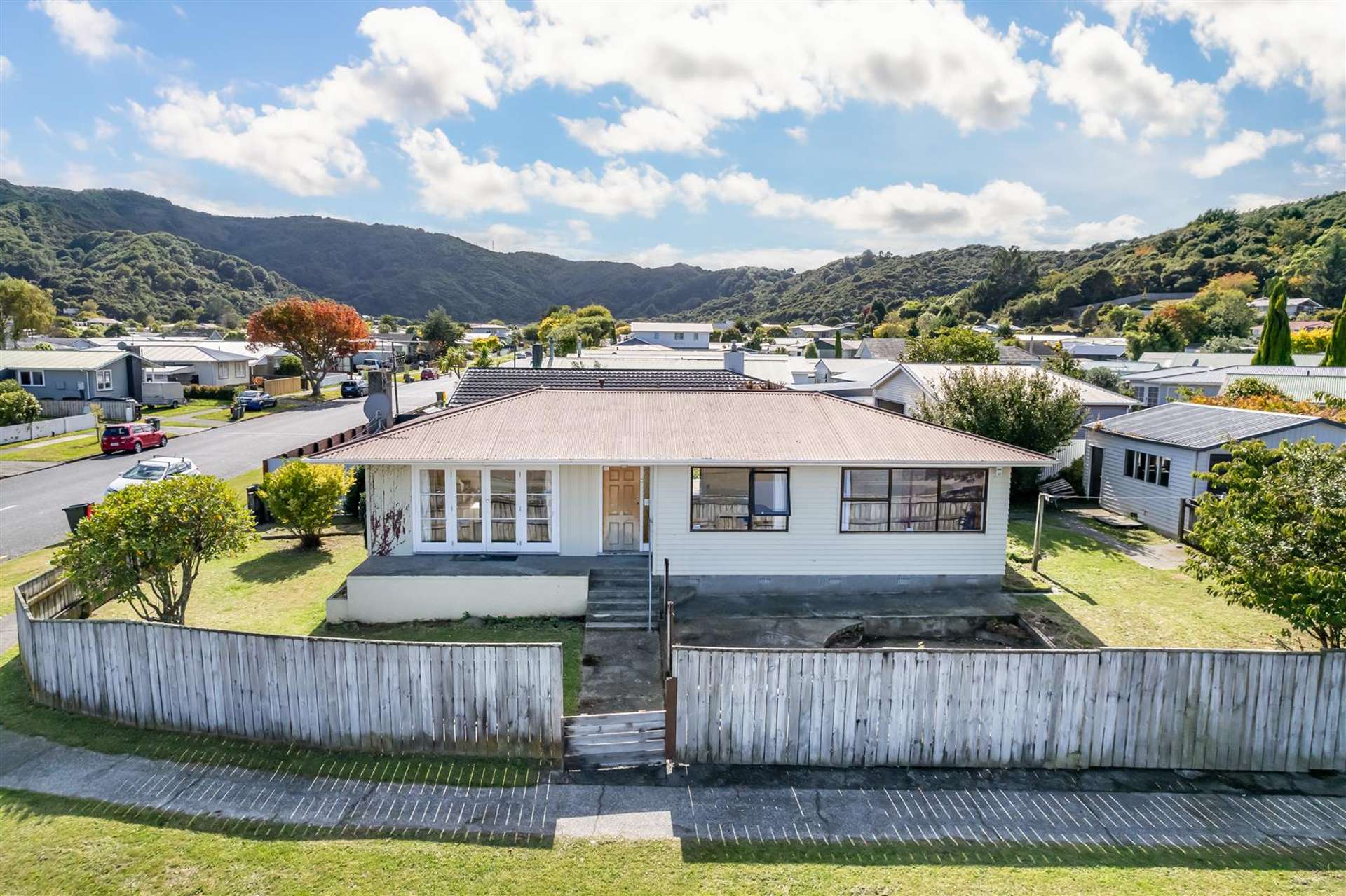 8 Meremere Street Wainuiomata_0