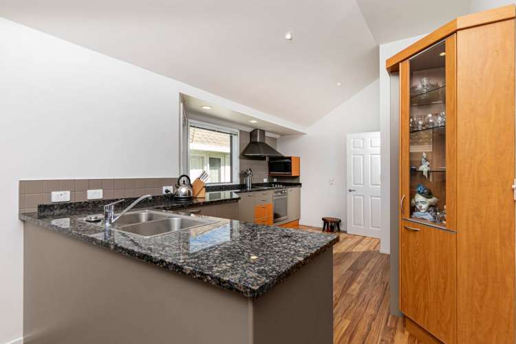 2/30 Bevyn Street Castor Bay_12