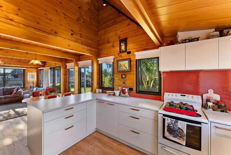 5 Kaitake Place Oakura_6