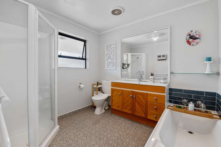 224 Ranolf Street Glenholme_24