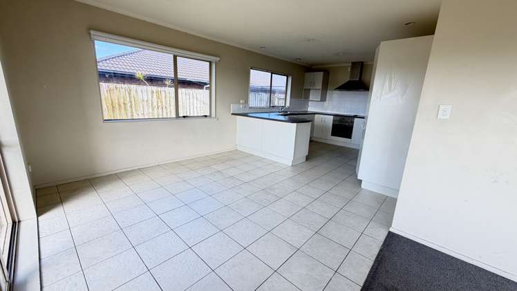 24 Stranraer Crescent Wattle Downs_6
