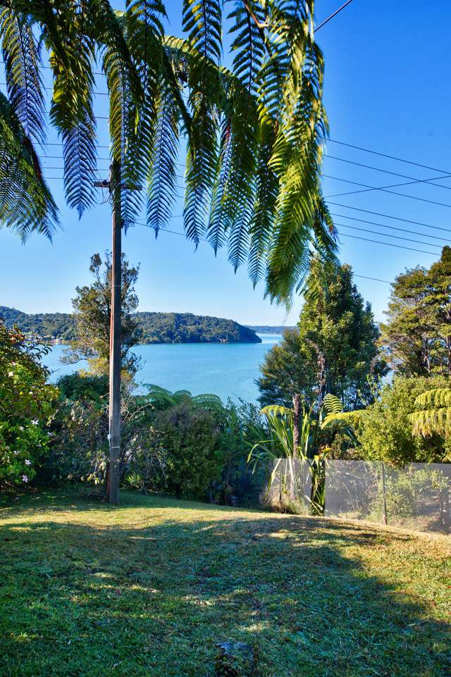 1272 Huia Road Huia_2