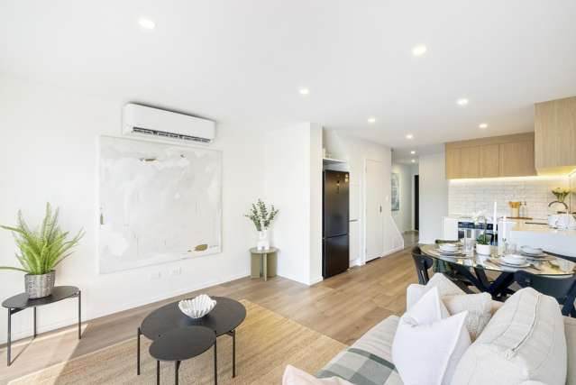 8/4 Ngaroma House Drive Hobsonville Point_2