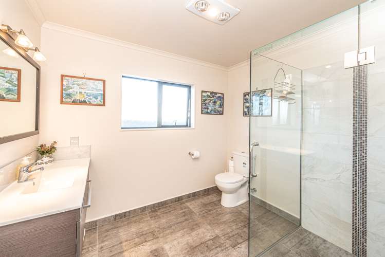 35 Edith Collier Drive Otamatea_16