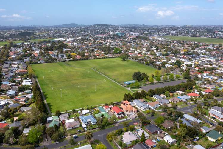 29 Maple Street Avondale_28