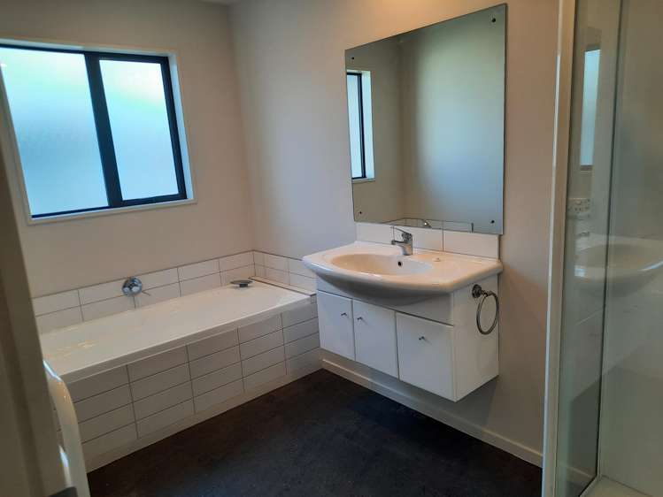 8c Charles Street Waltham_10