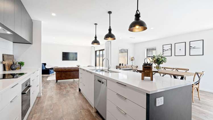 255 Parklands Avenue Taranaki_6
