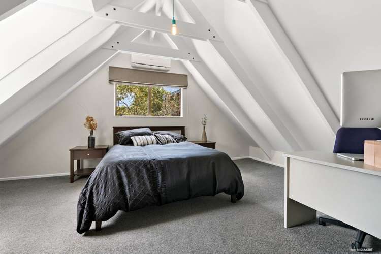 5 Lucy Foster Lane Red Beach_11