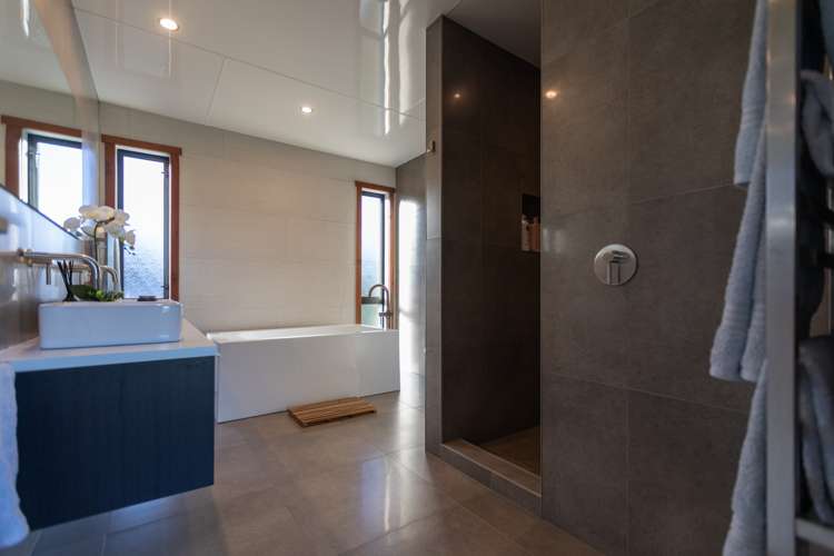 11 Riverpark Drive Kuratau_13