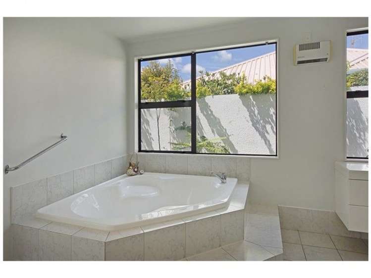 2 Masefield Street Stoke_15