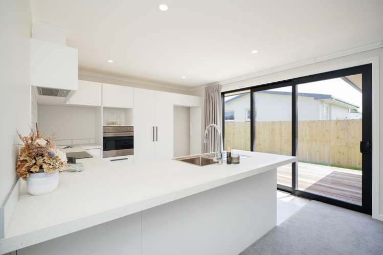 2/233 Nelson Street Strathern_3