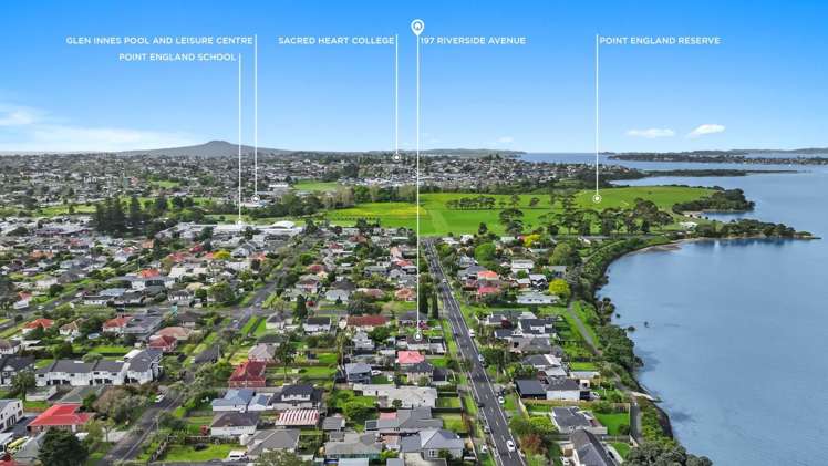 197 Riverside Avenue Pt England_21