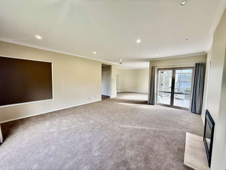 8 Scarboro Terrace Murrays Bay_11