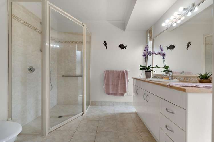 115 Grovenor Drive Orewa_16