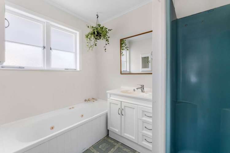 11 Waddell Avenue Pt England_14