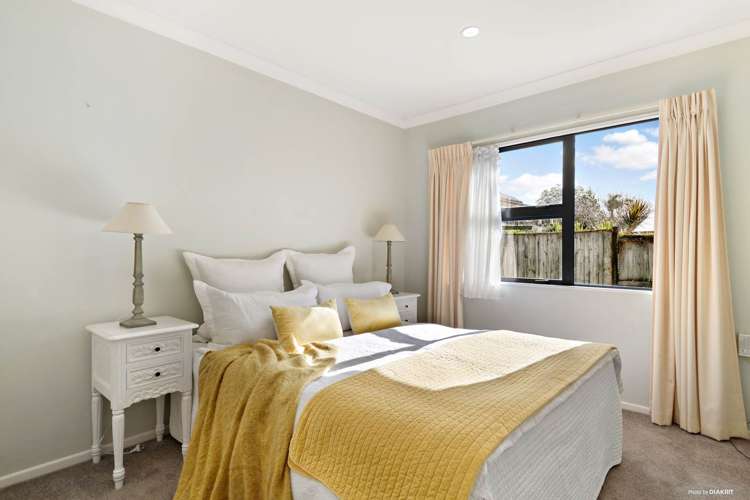 6 Cinnabar Place Westgate_13