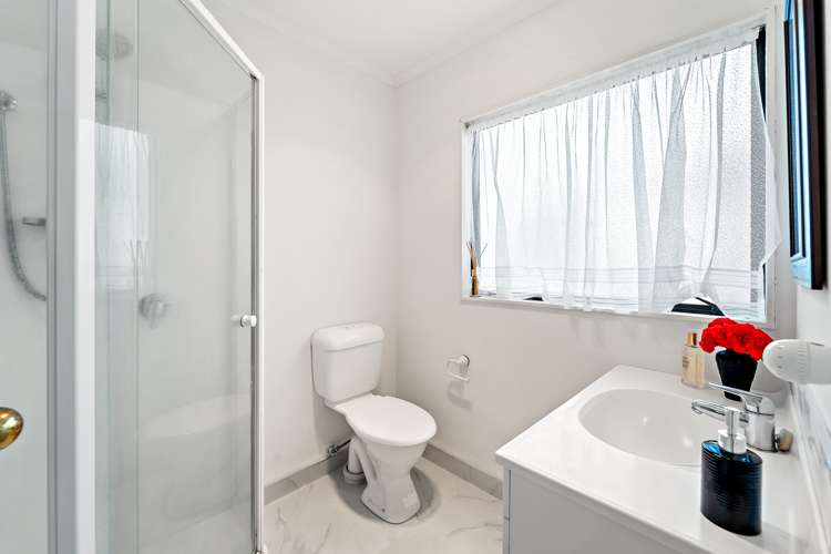 2/5 Anne Road Hillcrest_12