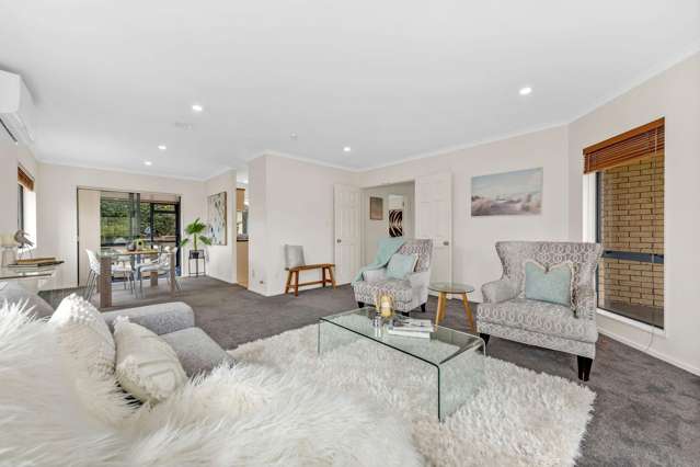 24 Moyrus Crescent East Tamaki Heights_4