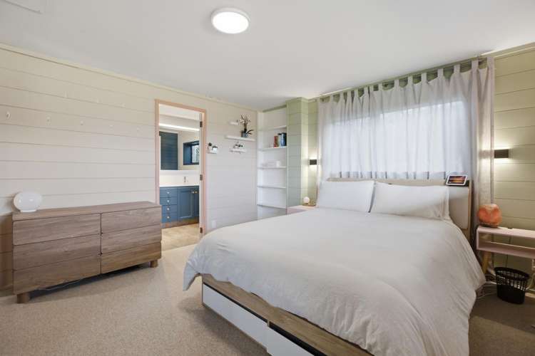 17A St Ives Grove Whalers Gate_20