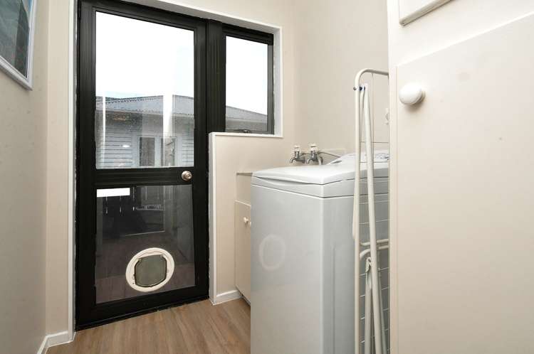 27a Tahi Terrace Glen Eden_16